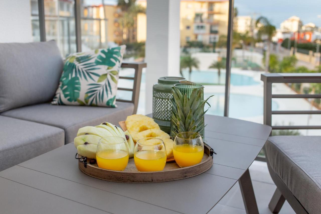 Sunny Apartment In Denia With Outdoor Swimming Pool And Garage Parking Place Included, 300M From The Sandy Beach المظهر الخارجي الصورة