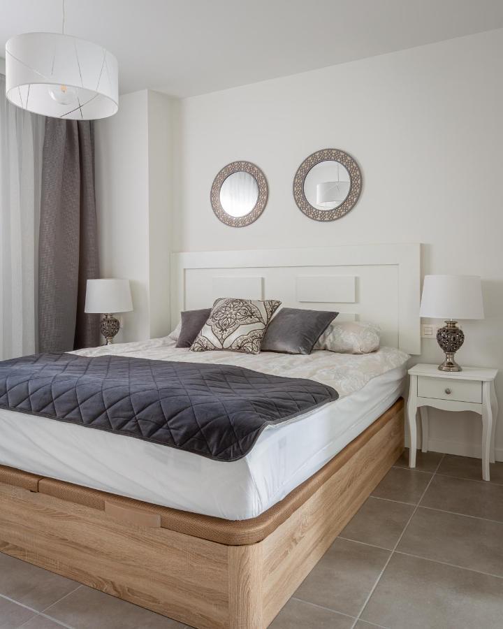 Sunny Apartment In Denia With Outdoor Swimming Pool And Garage Parking Place Included, 300M From The Sandy Beach المظهر الخارجي الصورة