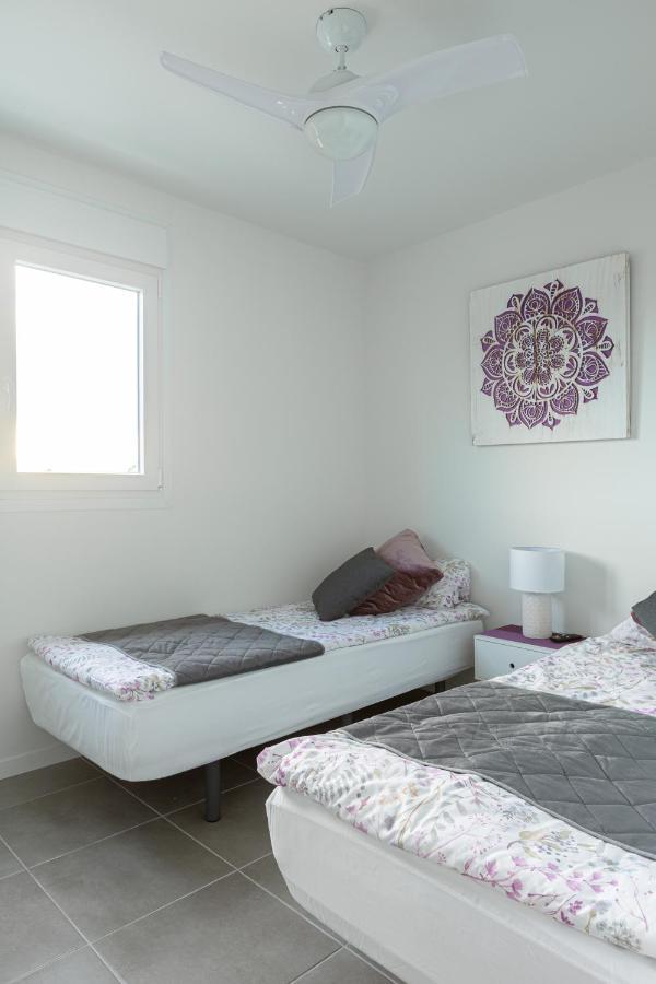 Sunny Apartment In Denia With Outdoor Swimming Pool And Garage Parking Place Included, 300M From The Sandy Beach المظهر الخارجي الصورة