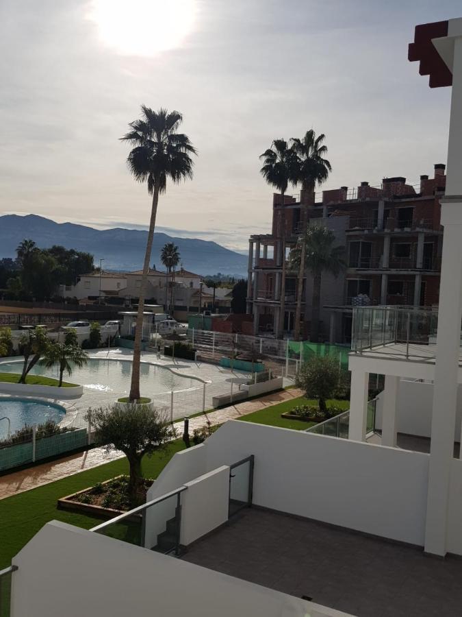 Sunny Apartment In Denia With Outdoor Swimming Pool And Garage Parking Place Included, 300M From The Sandy Beach المظهر الخارجي الصورة