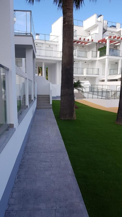 Sunny Apartment In Denia With Outdoor Swimming Pool And Garage Parking Place Included, 300M From The Sandy Beach المظهر الخارجي الصورة